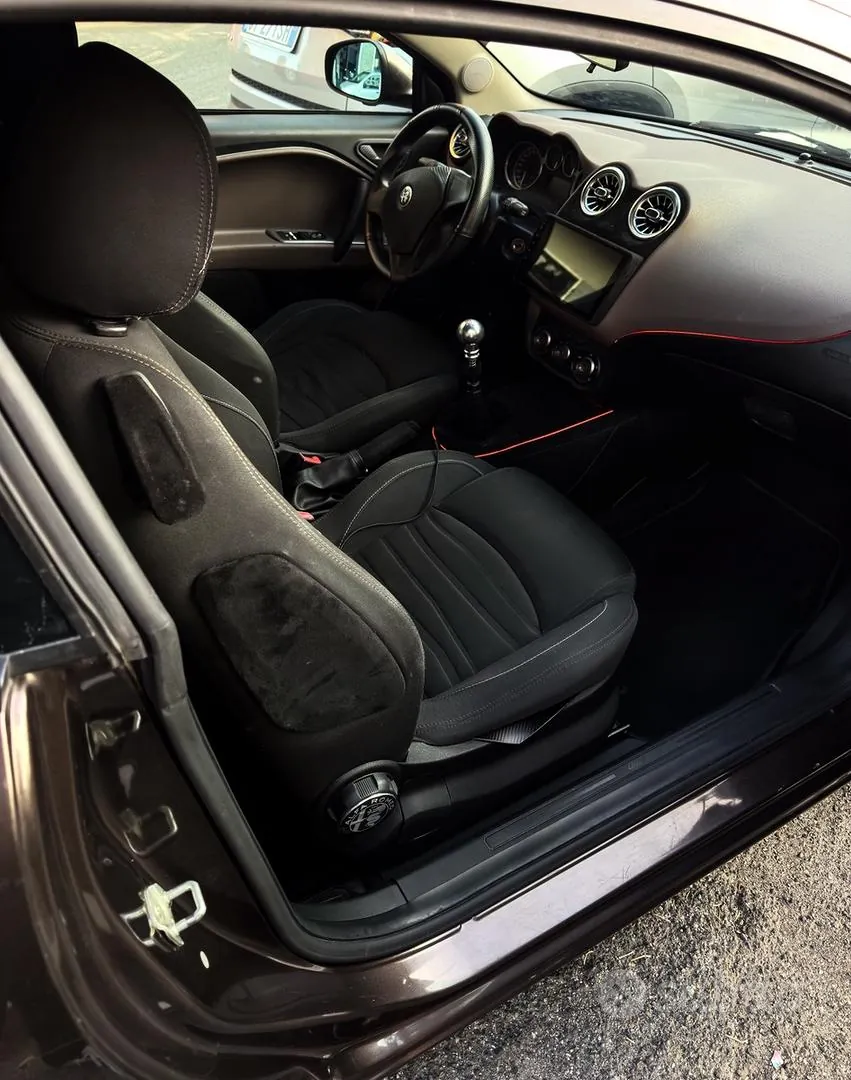 Alfa Romeo Mito 2011 photo 3