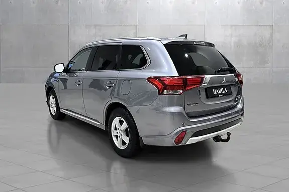 Mitsubishi Outlander 2017 photo 4
