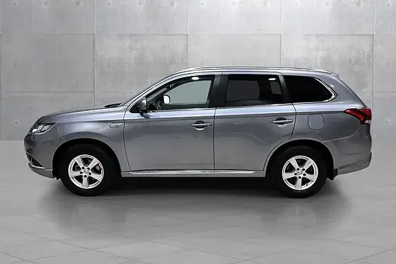 Mitsubishi Outlander 2017 photo 3