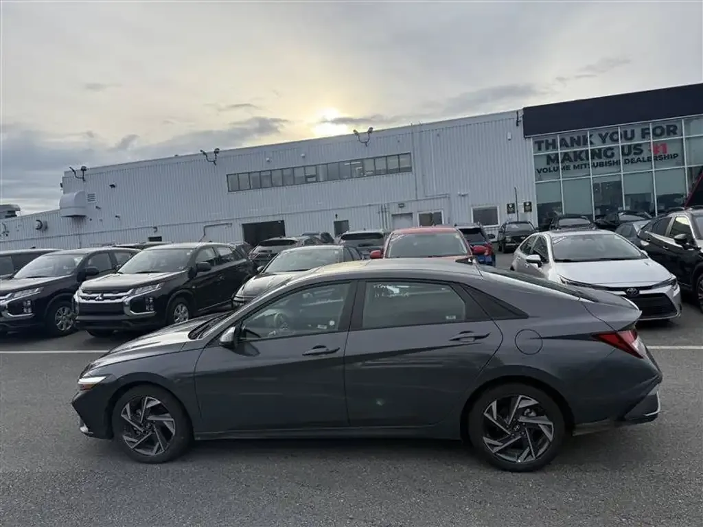 Hyundai Elantra 2026 photo 3