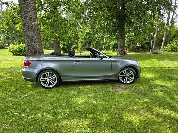 BMW 118D 2010 photo 4