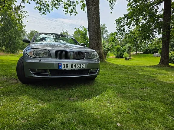 BMW 118D 2010 photo 2