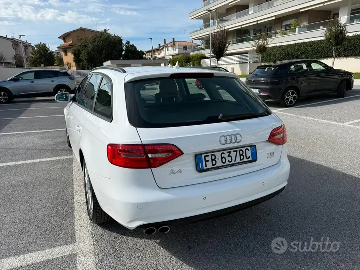 Audi A4 2015 photo 3