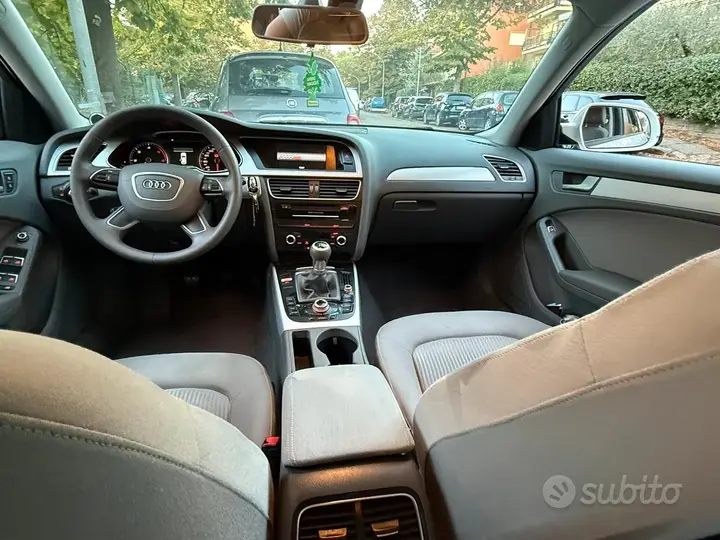 Audi A4 2015 photo 2
