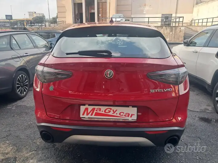 Alfa Romeo Stelvio 2023 photo 4