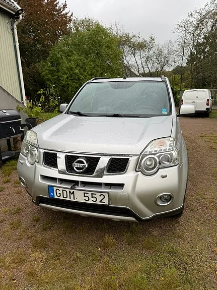 Nissan X-Trail 2012 photo 2