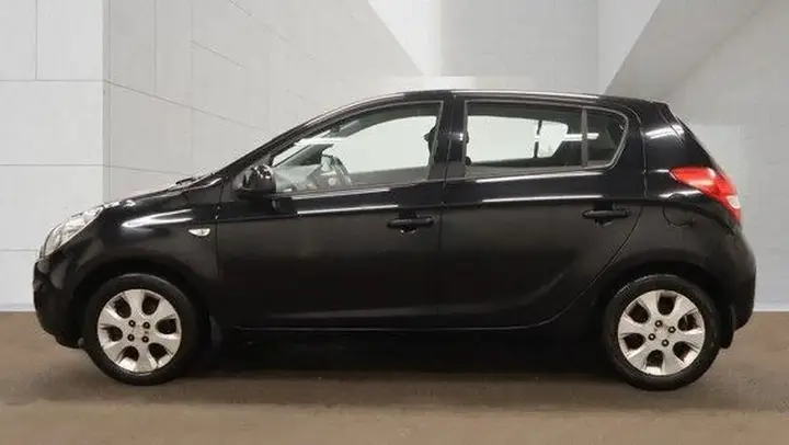 Hyundai I20 2009 photo 3