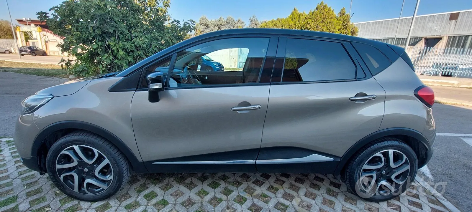 Renault Captur 2015 photo 3
