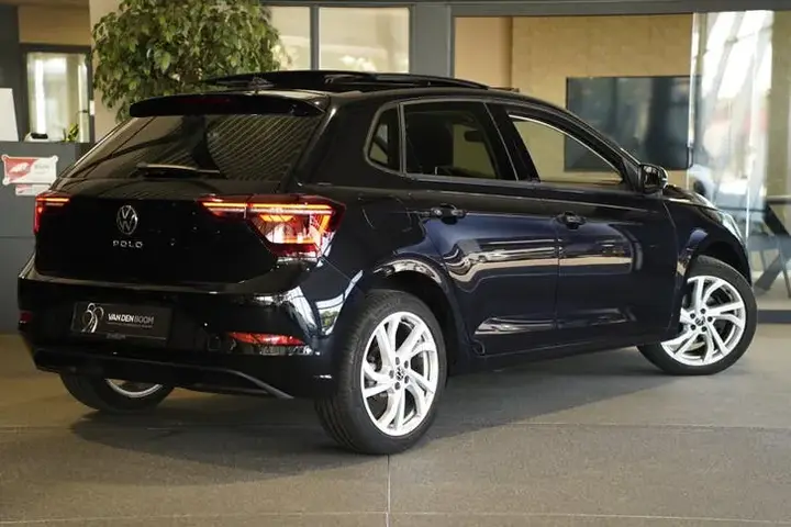 Volkswagen Polo 2023 photo 2