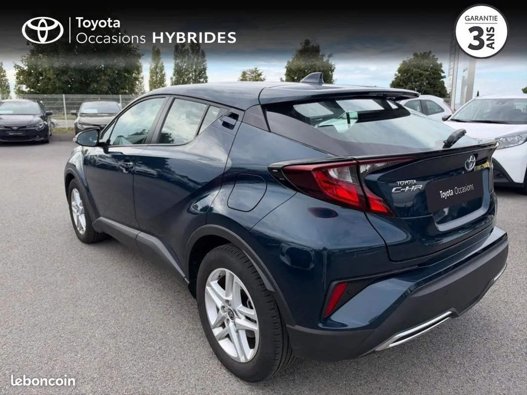 Toyota C-Hr 2023 photo 2