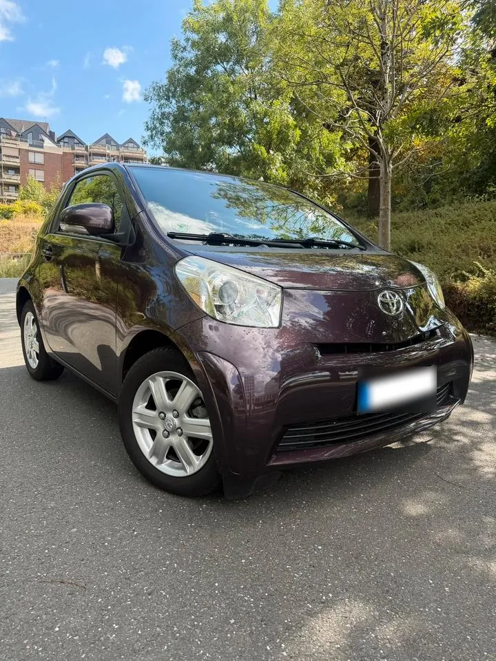 Toyota Iq