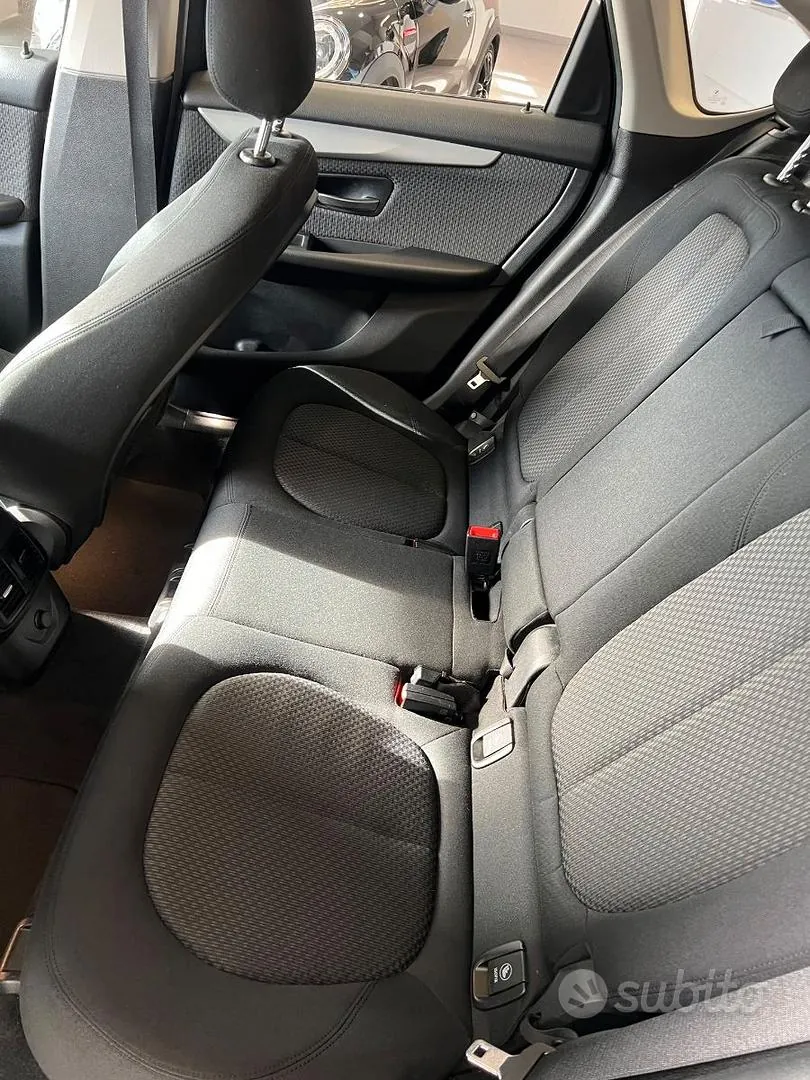 BMW 2 Series Active Tourer 2016 photo 5