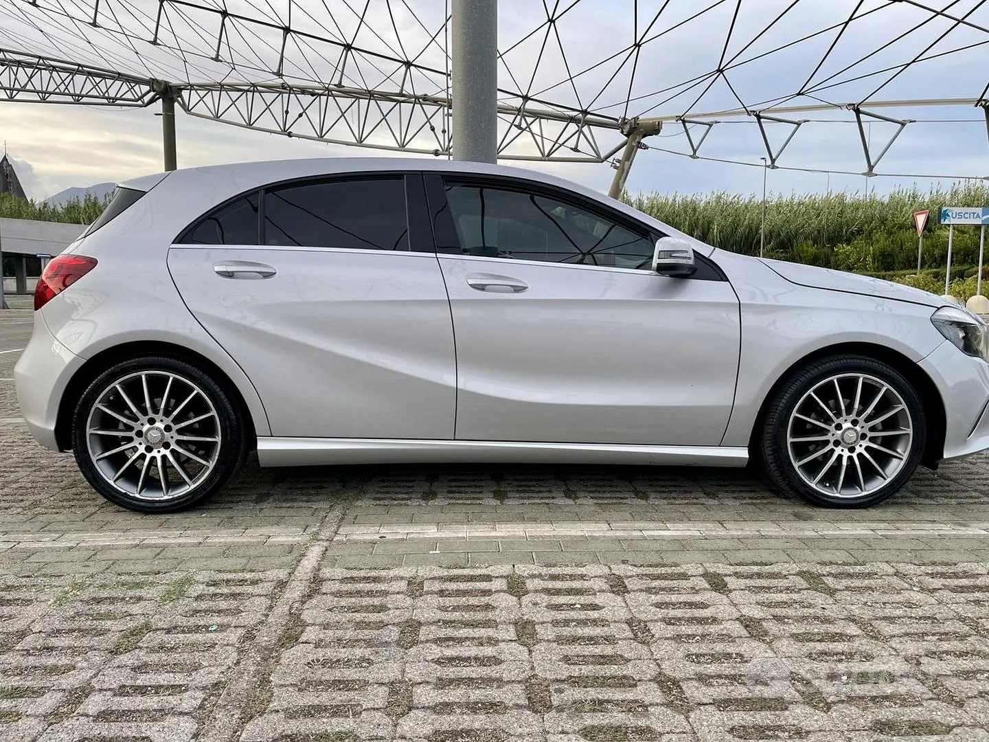 Mercedes-Benz A-Class 2016 photo 3