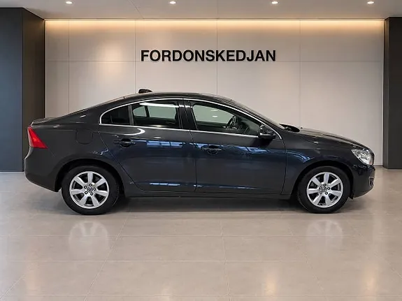 Volvo S60 2011 photo 4