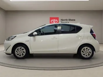 Toyota Aqua 2017 photo 5
