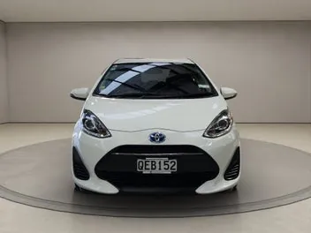 Toyota Aqua 2017 photo 3