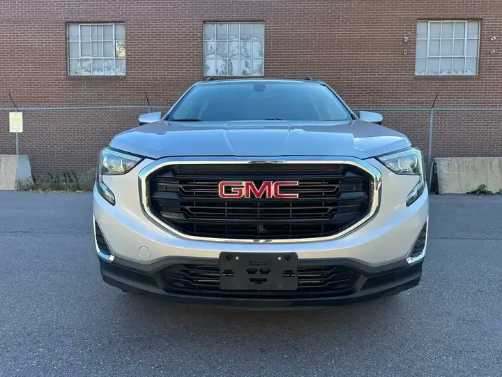 GMC Terrain 2018 photo 2