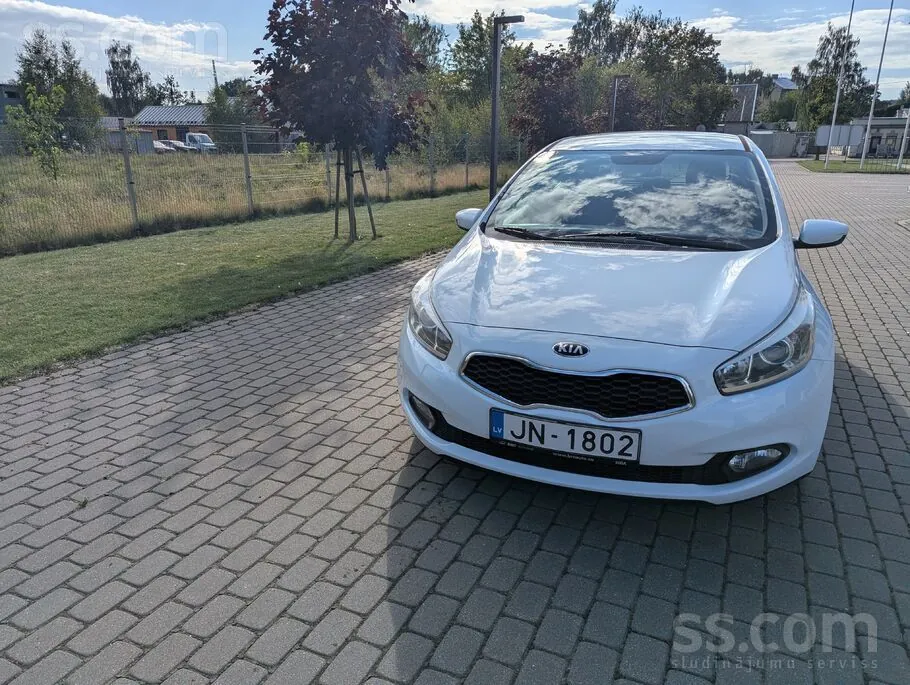 Kia Ceed 2014 photo 3