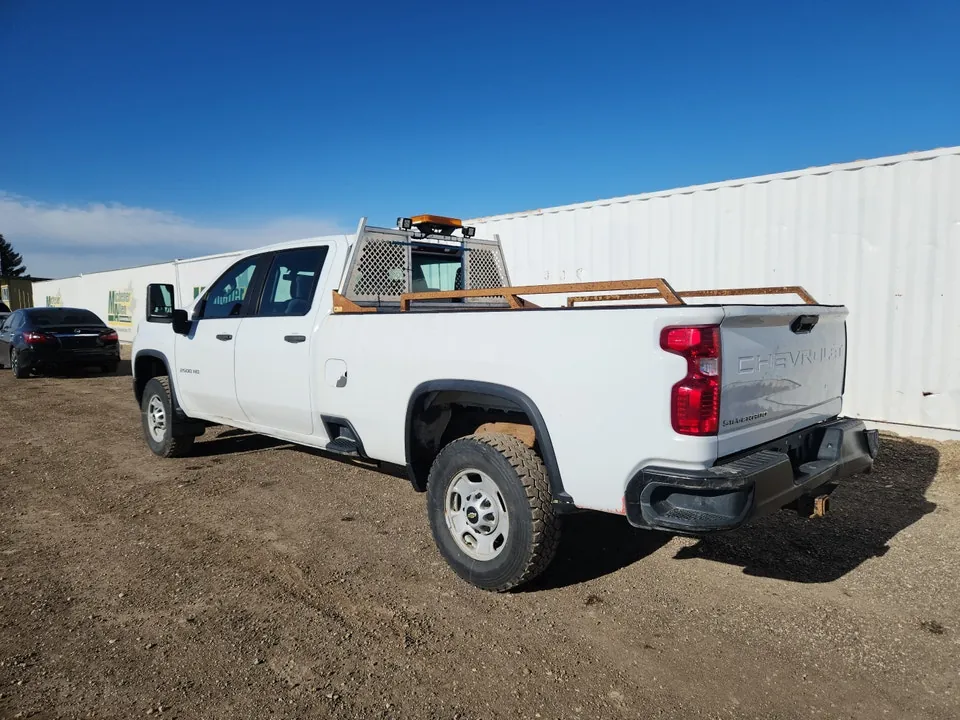 Chevrolet Silverado 2500Hd 2020 photo 2