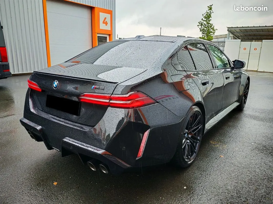 BMW M5 2025 photo 4