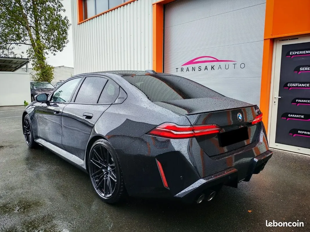 BMW M5 2025 photo 2