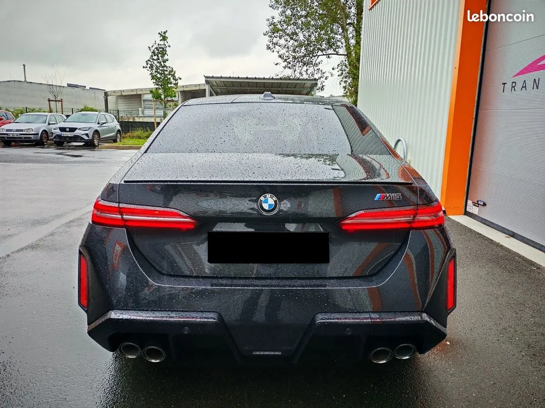 BMW M5 2025 photo 3