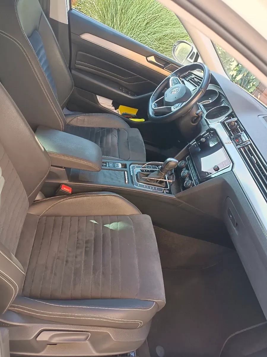 Volkswagen Passat 2019 photo 2