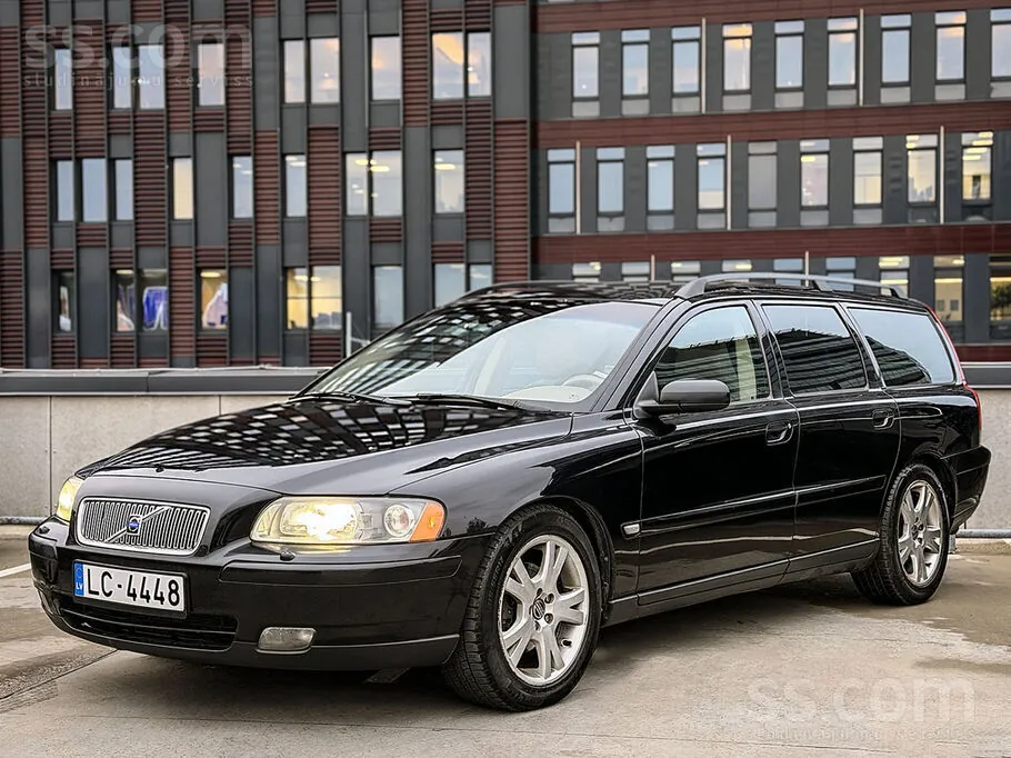 Volvo V70 2005 photo 2