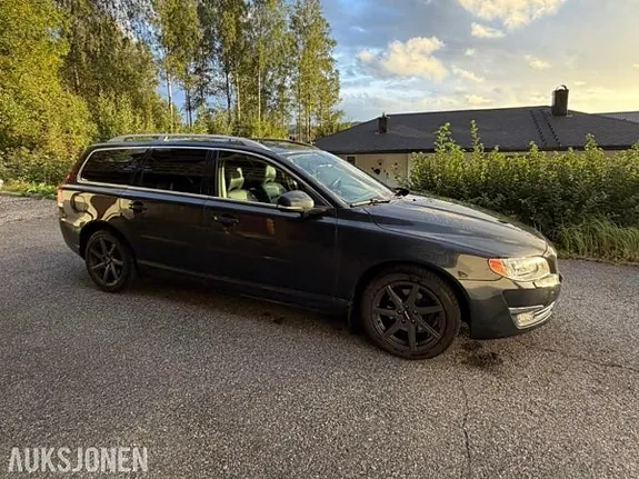 Volvo V70 2014 photo 3