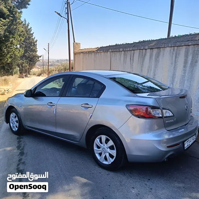 Mazda 3 2013 photo 4