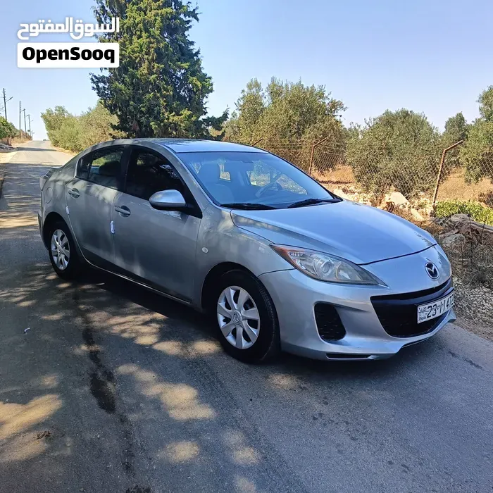 Mazda 3 2013 photo 3