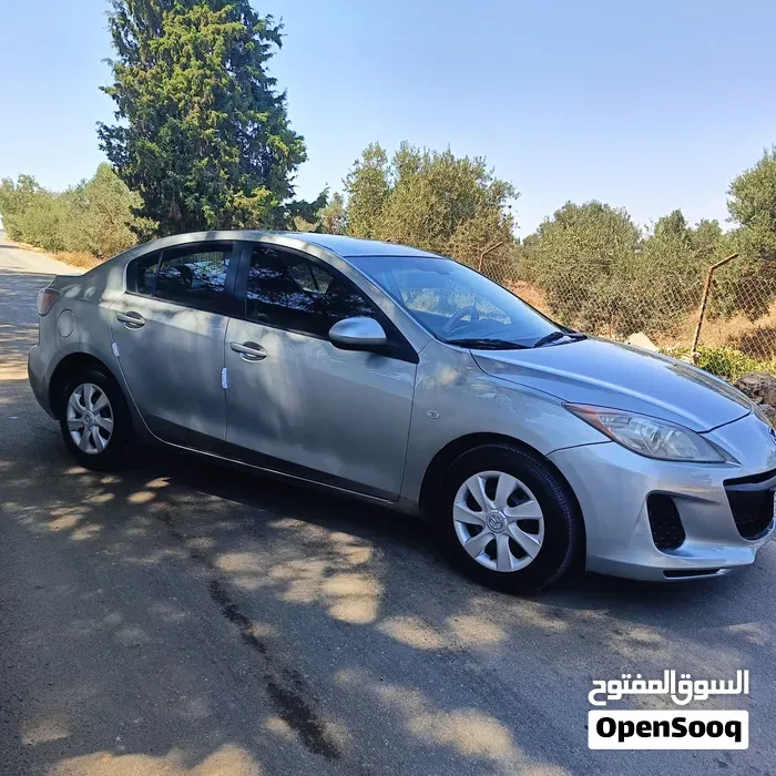 Mazda 3 2013 photo 2