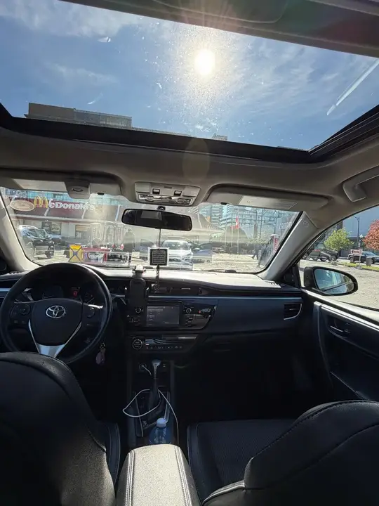 Toyota Corolla 2015 photo 2