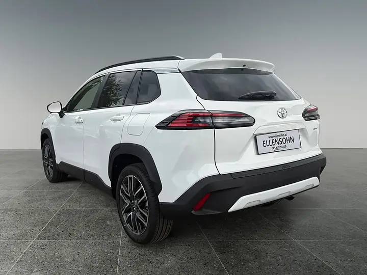 Toyota Corolla Cross 2026 photo 3