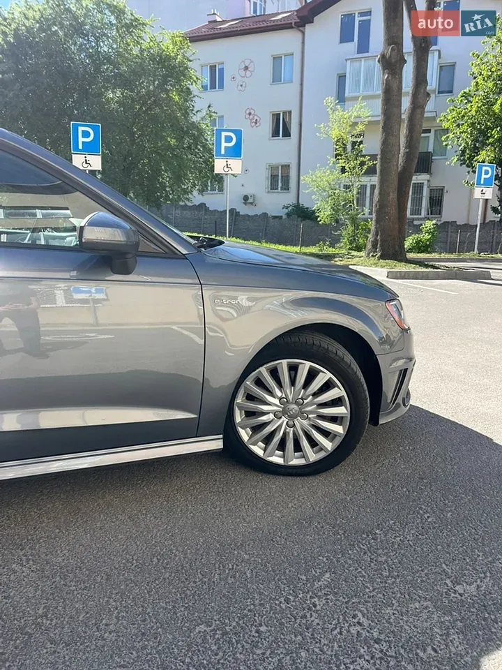 Audi A3 2015 photo 4