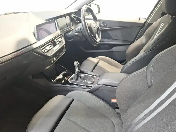 BMW 1 Series 2020 photo 5