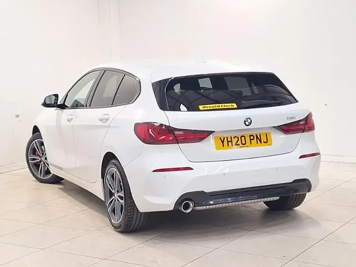 BMW 1 Series 2020 photo 2