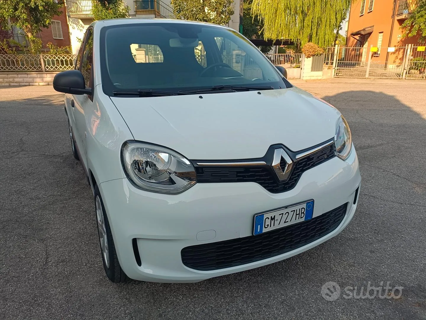 Renault Twingo 2023 photo 2