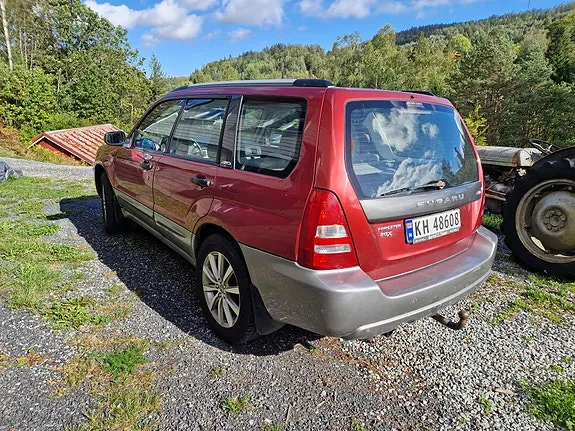 Subaru Forester 2003 photo 2