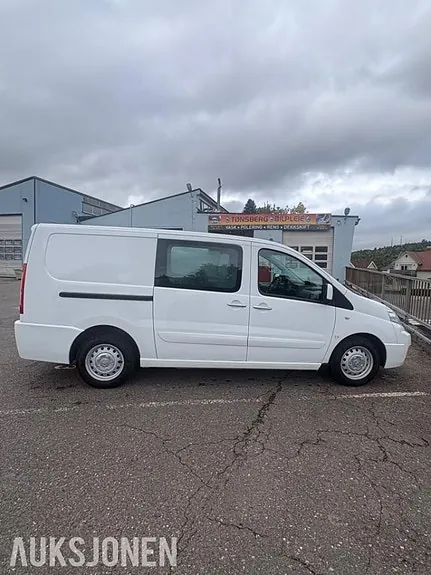 Toyota Proace 2015 photo 2