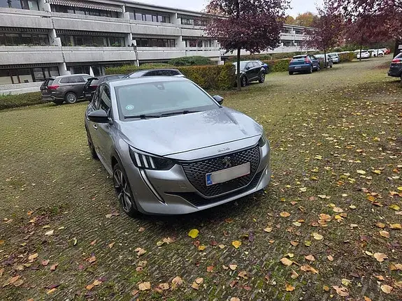 Peugeot E-208 2020 photo 3