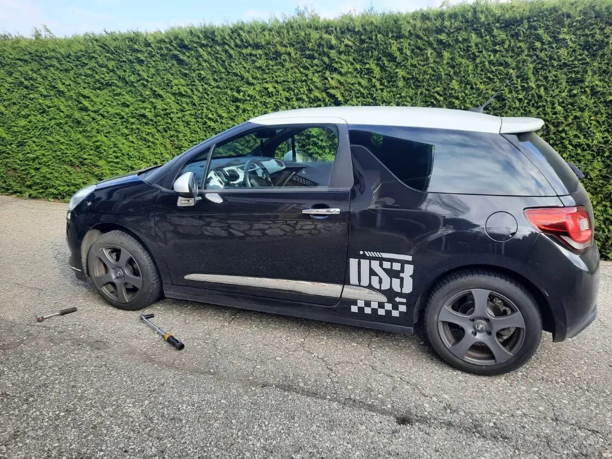 Citroen Ds3 2011 photo 3