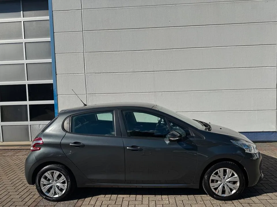 Peugeot 208 Active
