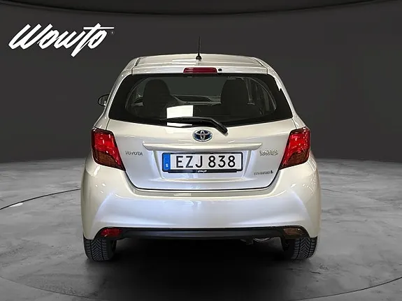 Toyota Yaris 2015 photo 5