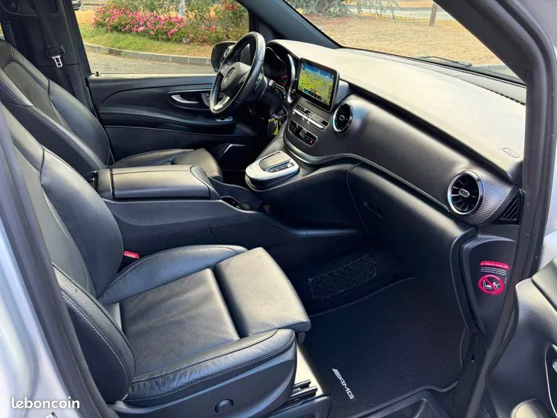 Mercedes-Benz V 2023 photo 3