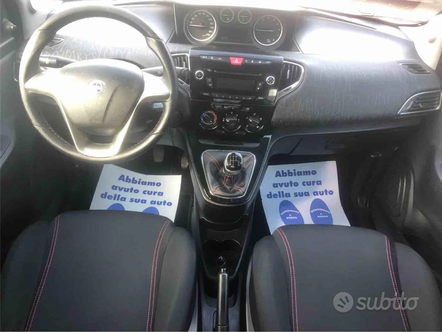Lancia Ypsilon 2013 photo 5