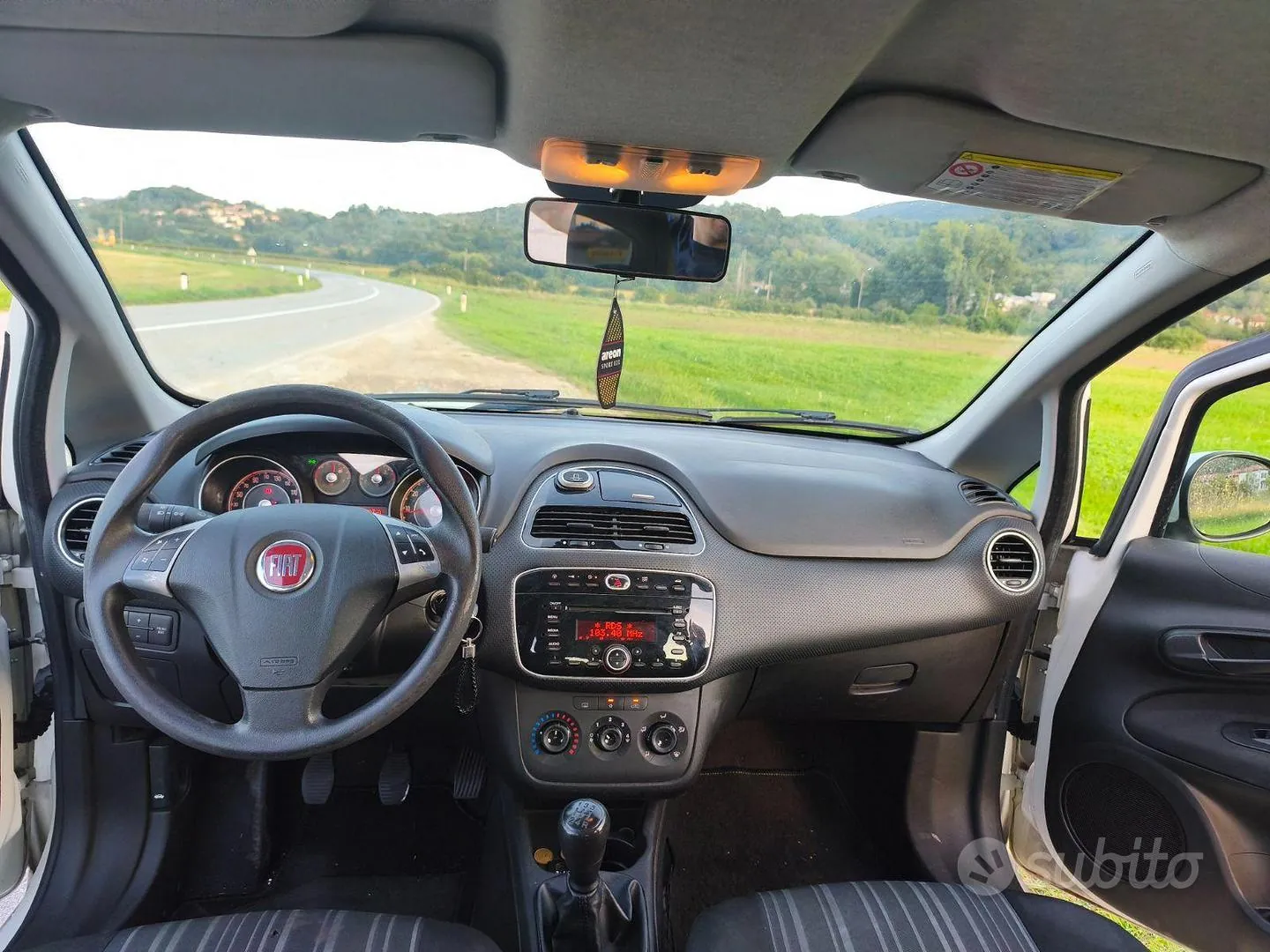 Fiat Punto Evo 2011 photo 5