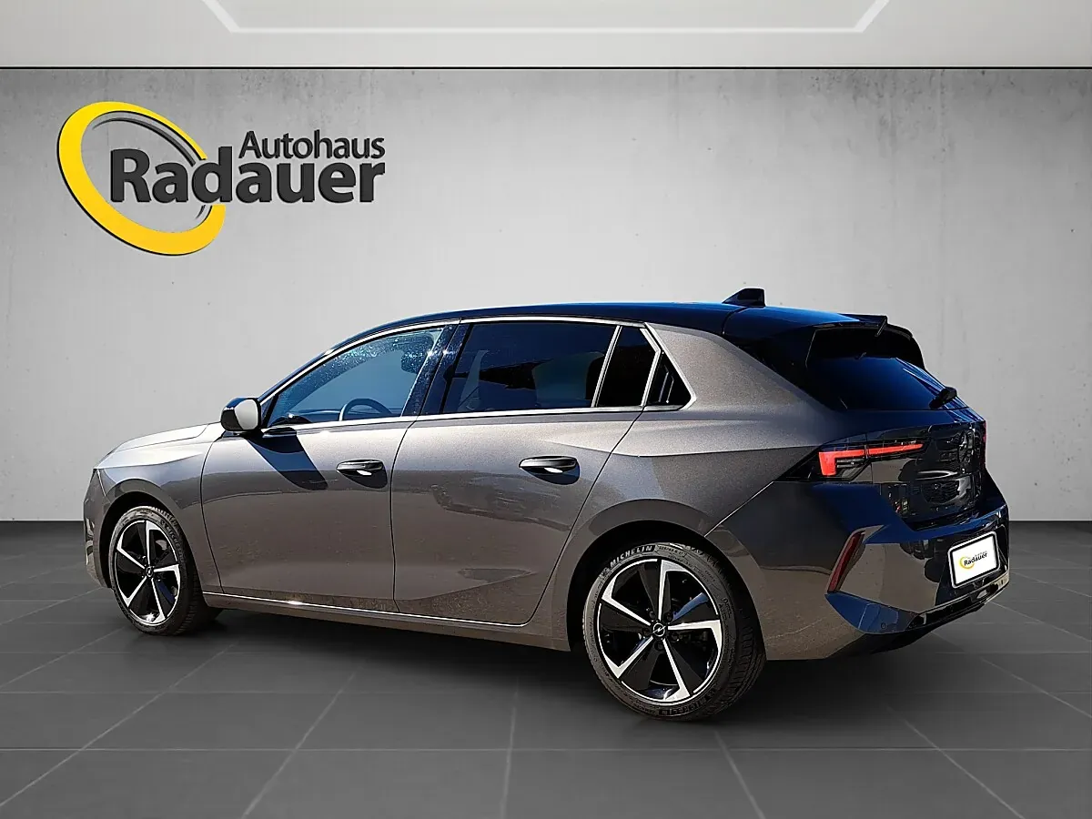 Opel Astra 2024 photo 3