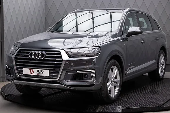 Audi Q7 2017 photo 3