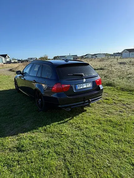 BMW 318D 2011 photo 5